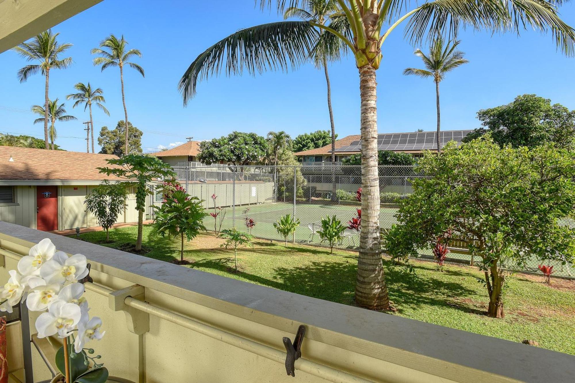 Kihei Bay Surf 140 Hotel Exterior photo